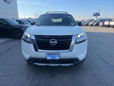 2024 Nissan Pathfinder Platinum