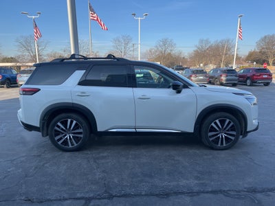 2024 Nissan Pathfinder Platinum