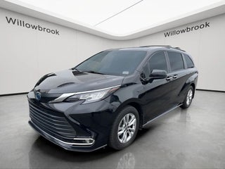 2022 Toyota Sienna XLE 7 Passenger