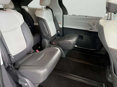 2021 Toyota Sienna XSE 7 Passenger