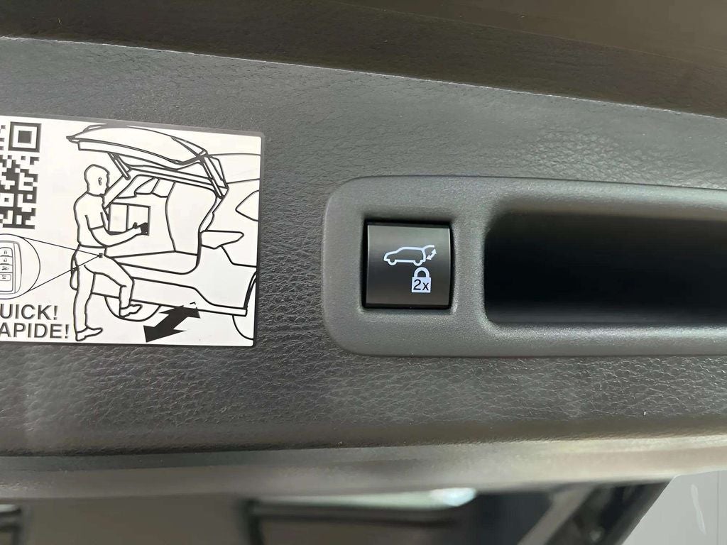 2021 Toyota Sienna XSE 7 Passenger