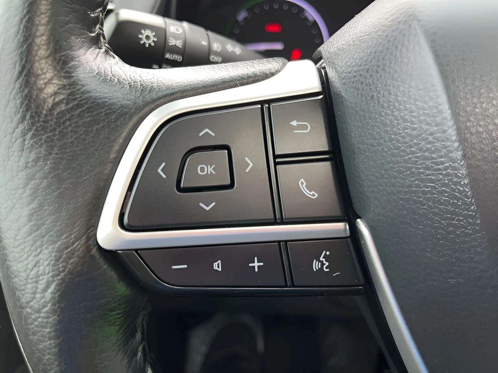 2021 Toyota Sienna XLE 8 Passenger