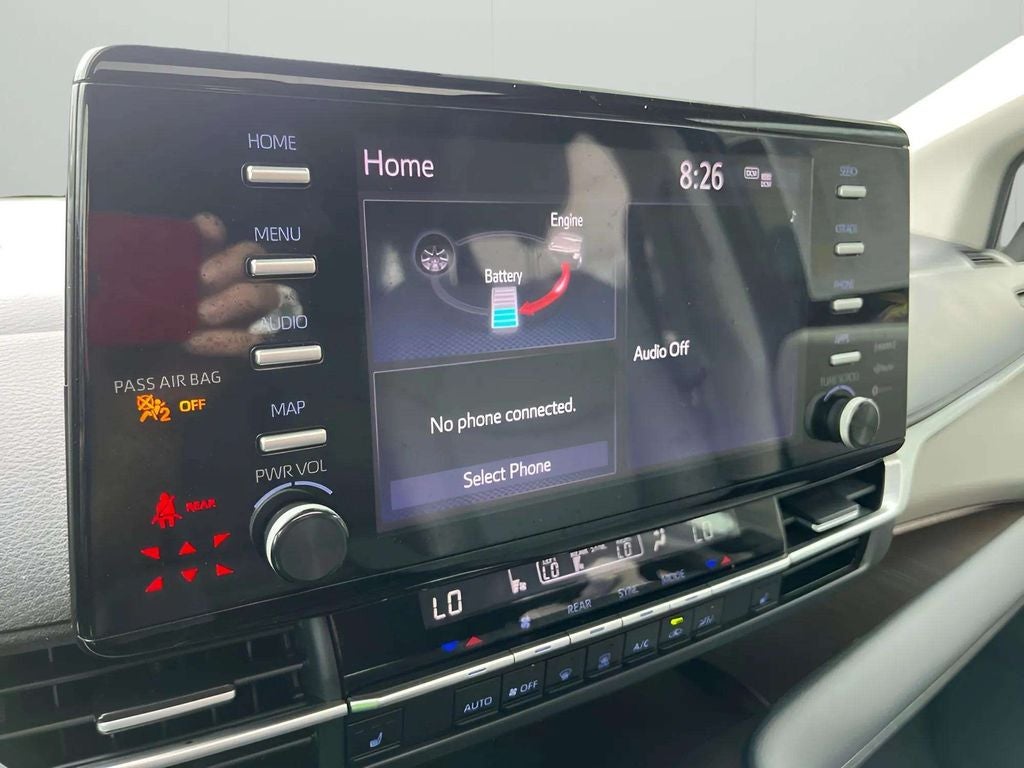 2021 Toyota Sienna XLE 8 Passenger
