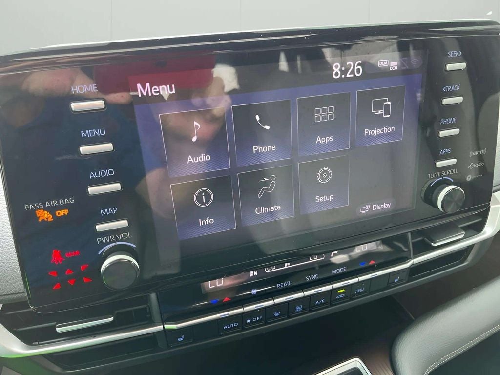 2021 Toyota Sienna XLE 8 Passenger