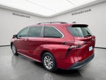 2021 Toyota Sienna XLE 8 Passenger