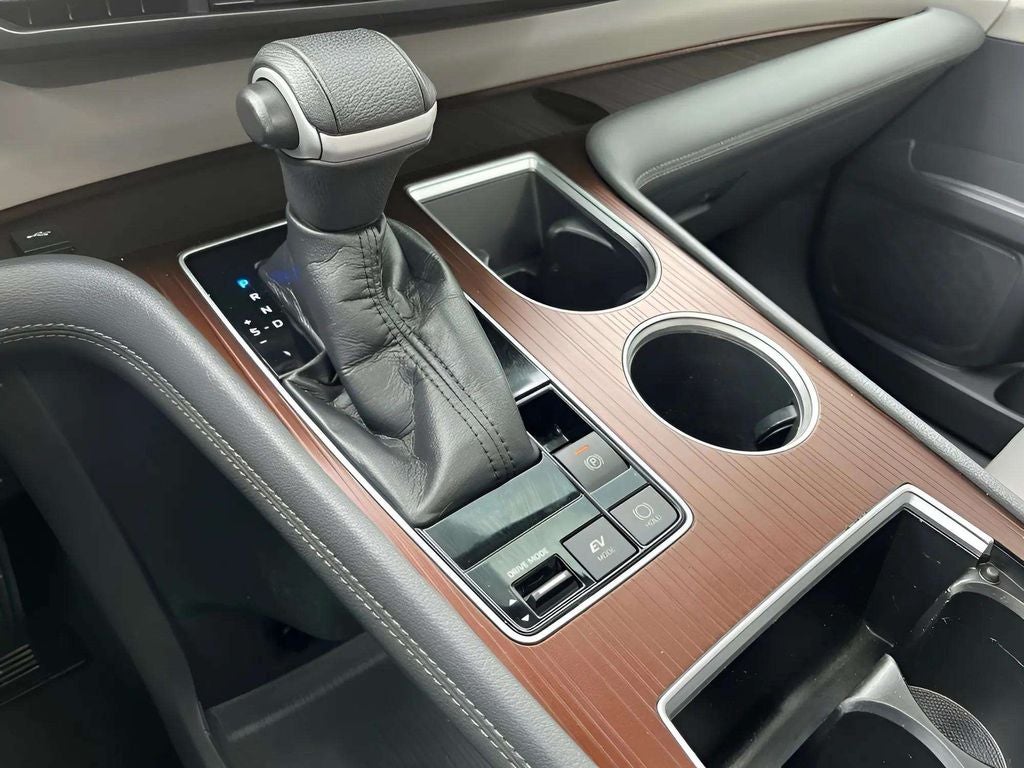 2021 Toyota Sienna XLE 8 Passenger
