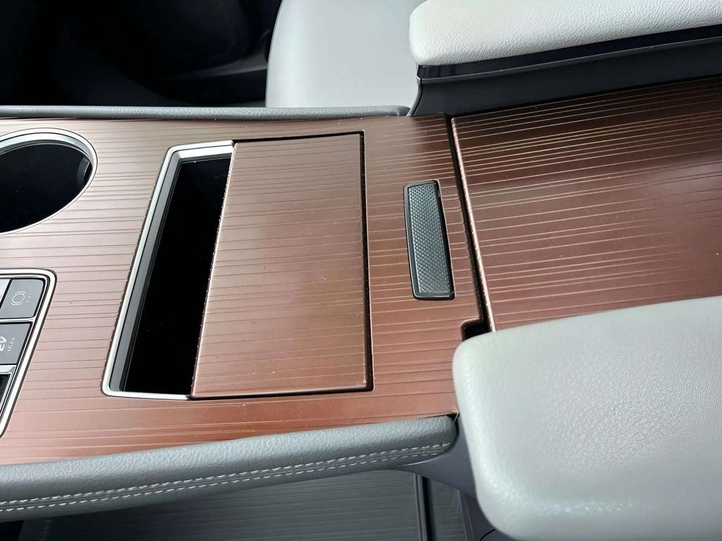 2021 Toyota Sienna XLE 8 Passenger