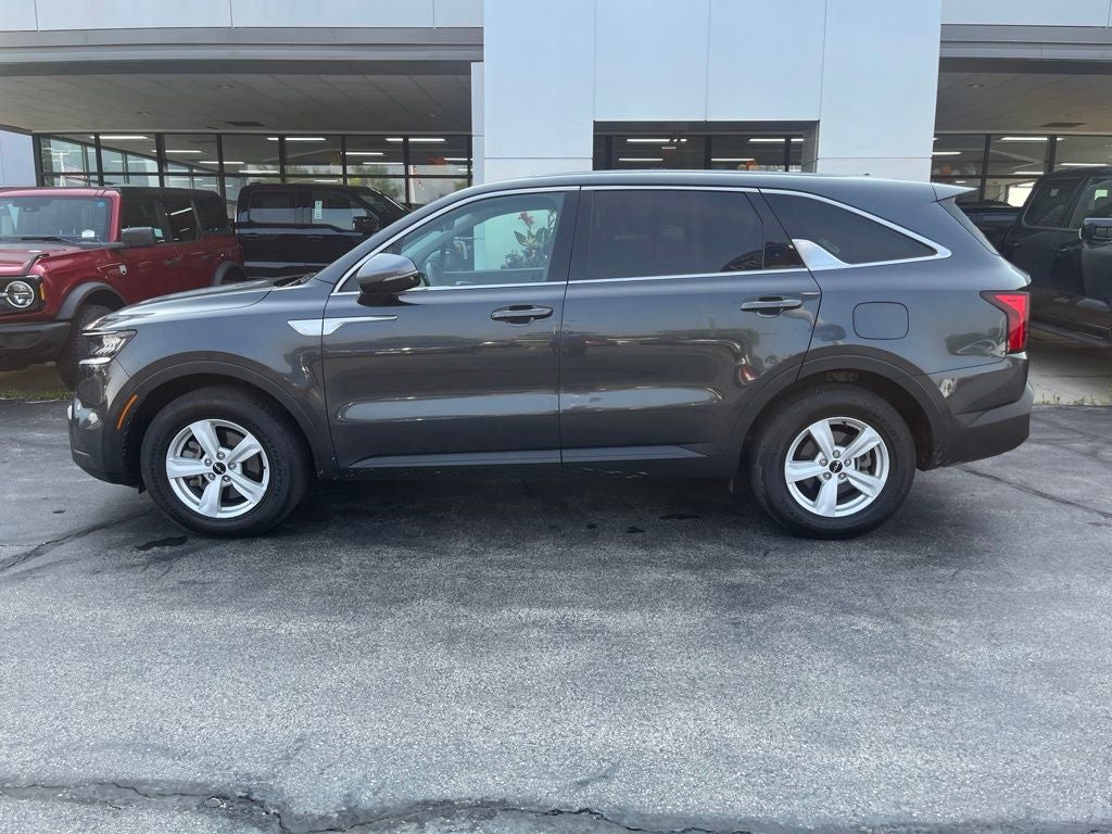 2022 Kia Sorento LX