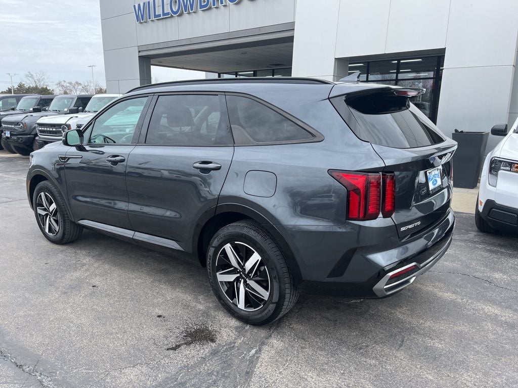 2023 Kia Sorento S