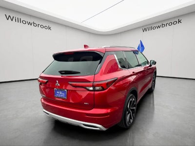 2023 Mitsubishi Outlander Base