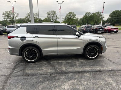 2022 Mitsubishi Outlander SEL