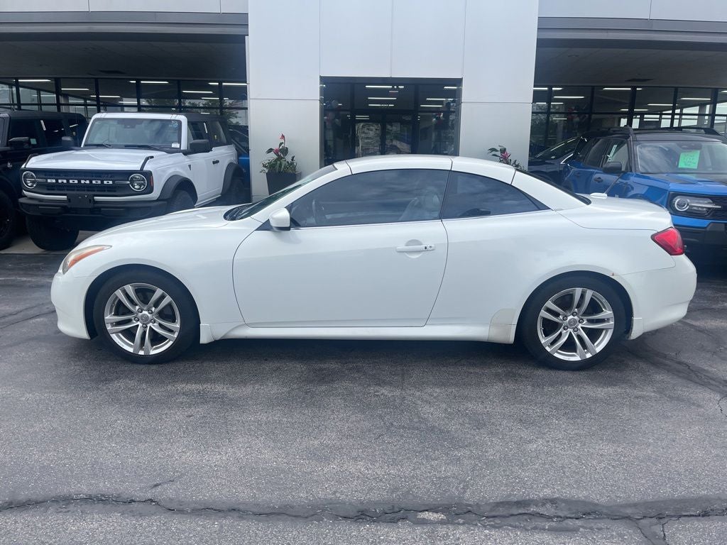 2010 INFINITI G37 Base