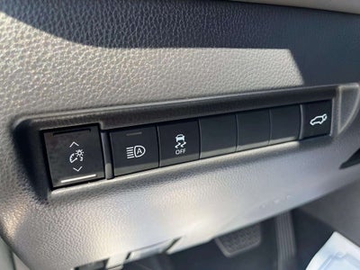 2023 Toyota Venza LE