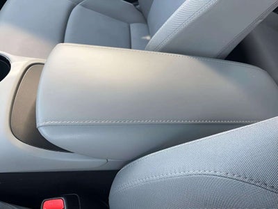 2023 Toyota Venza LE