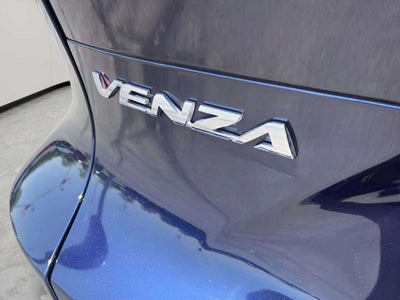 2023 Toyota Venza LE