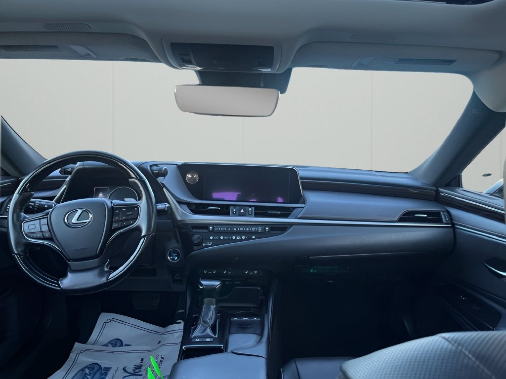 2019 Lexus ES 300h