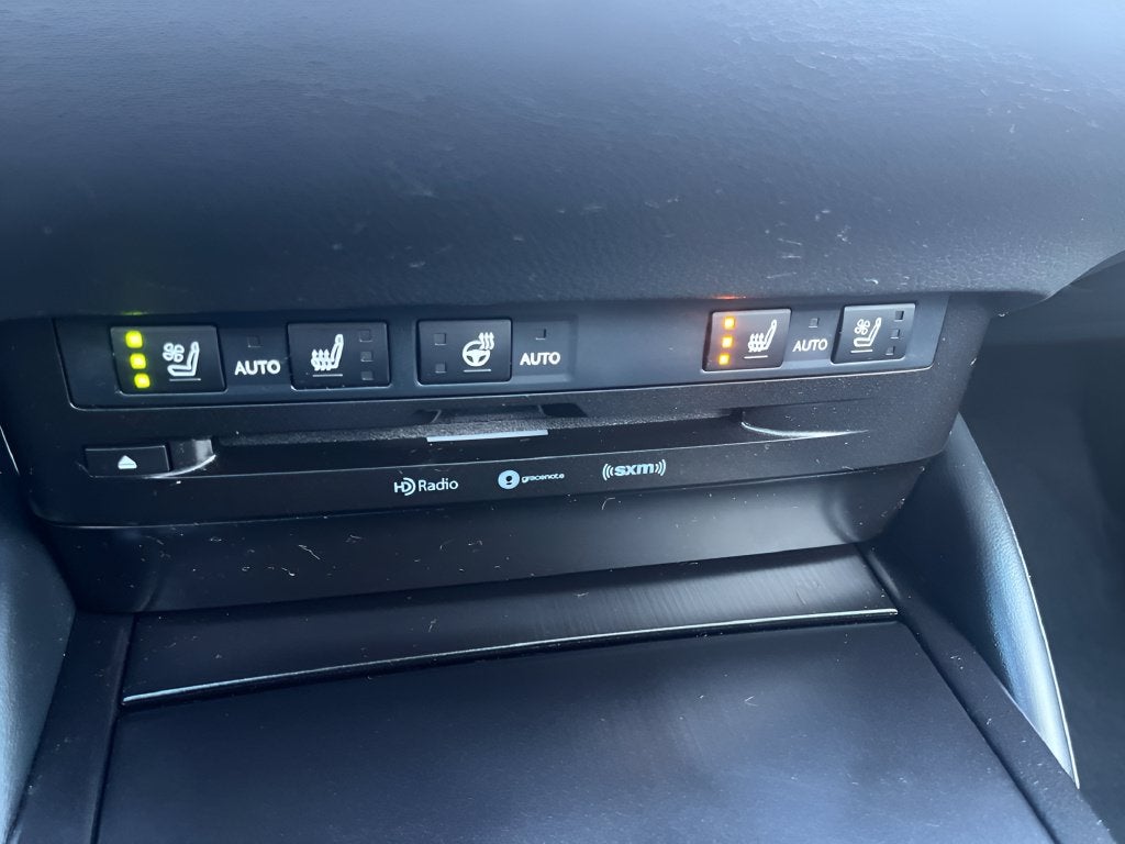 2019 Lexus ES 300h