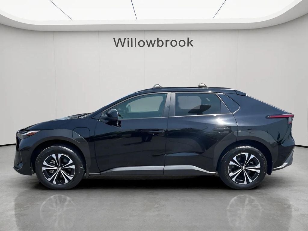 Used 2024 Toyota bZ4X XLE with VIN JTMAAAAA2RA036651 for sale in Willowbrook, IL