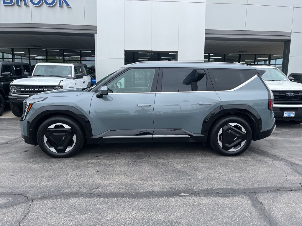 2024 Kia EV9 Land