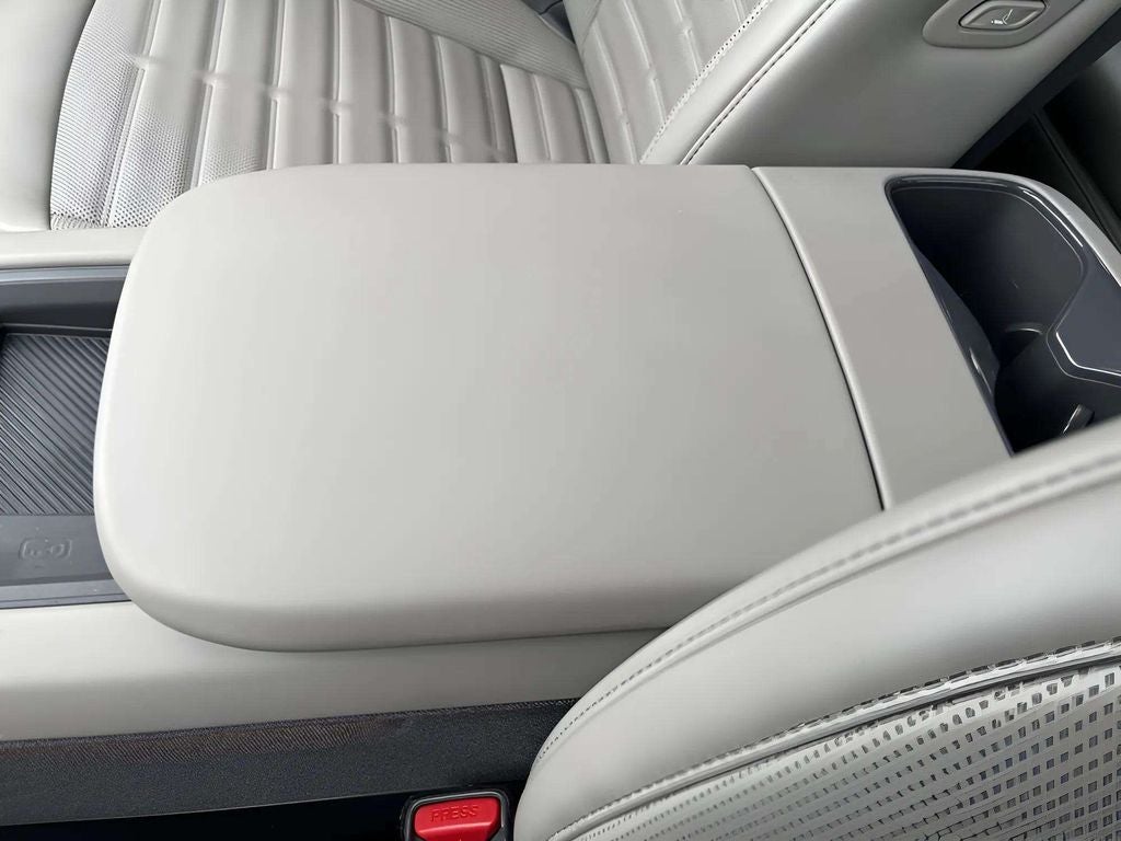 2024 Kia EV9 Land