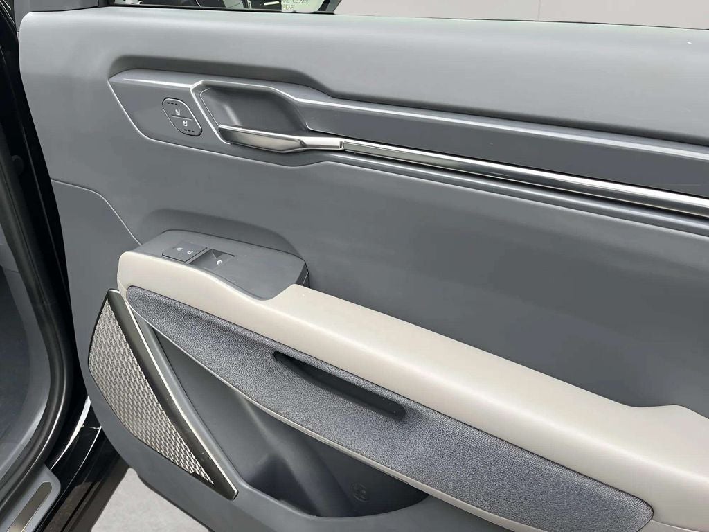 2024 Kia EV9 Land