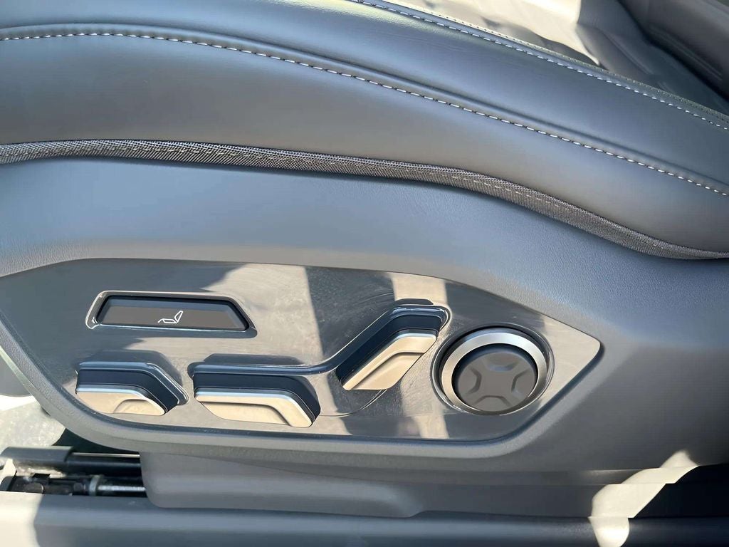 2024 Kia EV9 Land