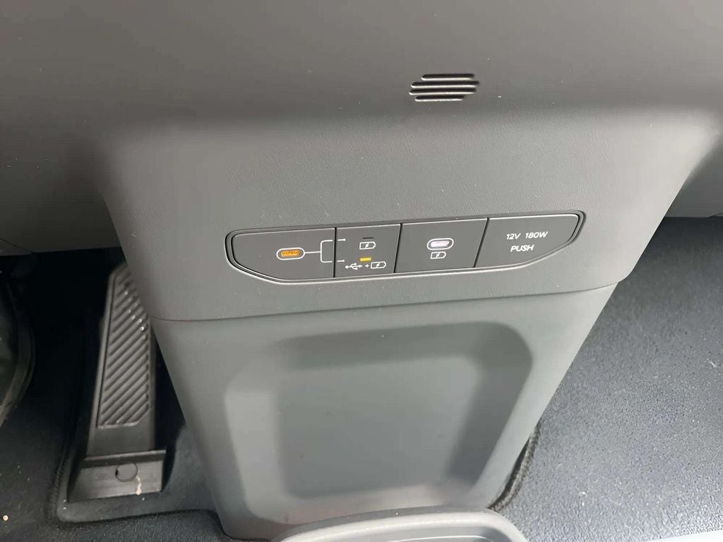 2024 Kia EV9 Land
