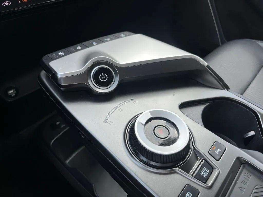 2023 Kia EV6 Wind
