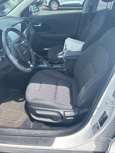 2022 Kia Niro LXS