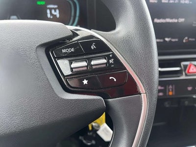 2023 Kia Niro LX