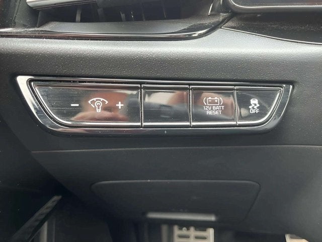 2023 Kia Niro EX Touring