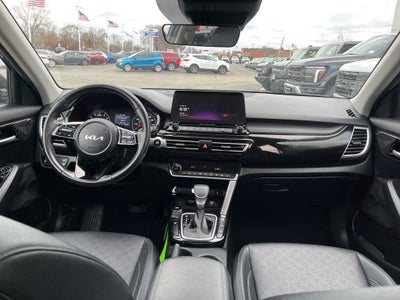 2023 Kia Seltos EX