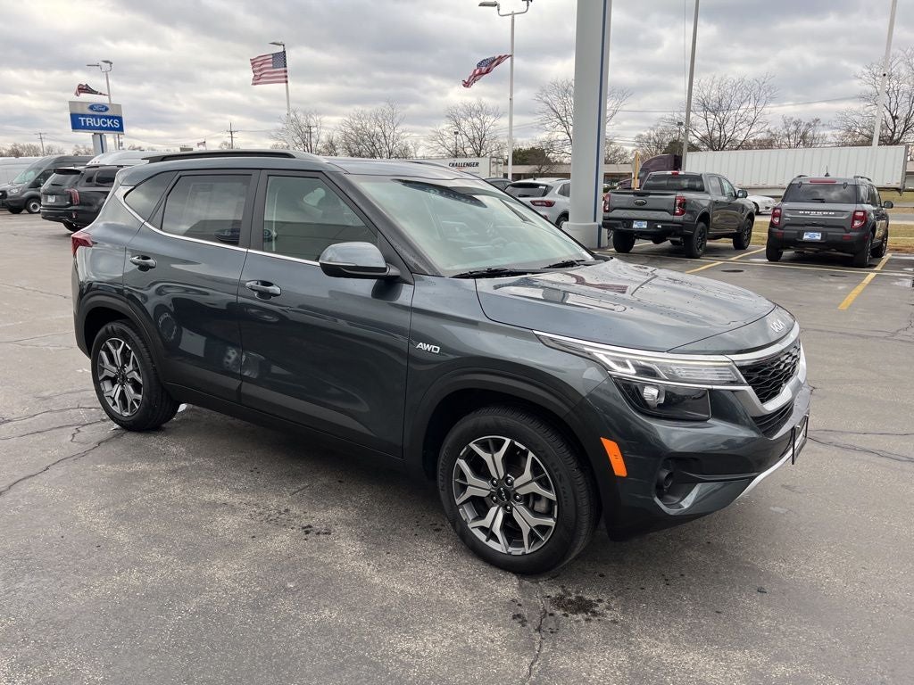 2023 Kia Seltos EX