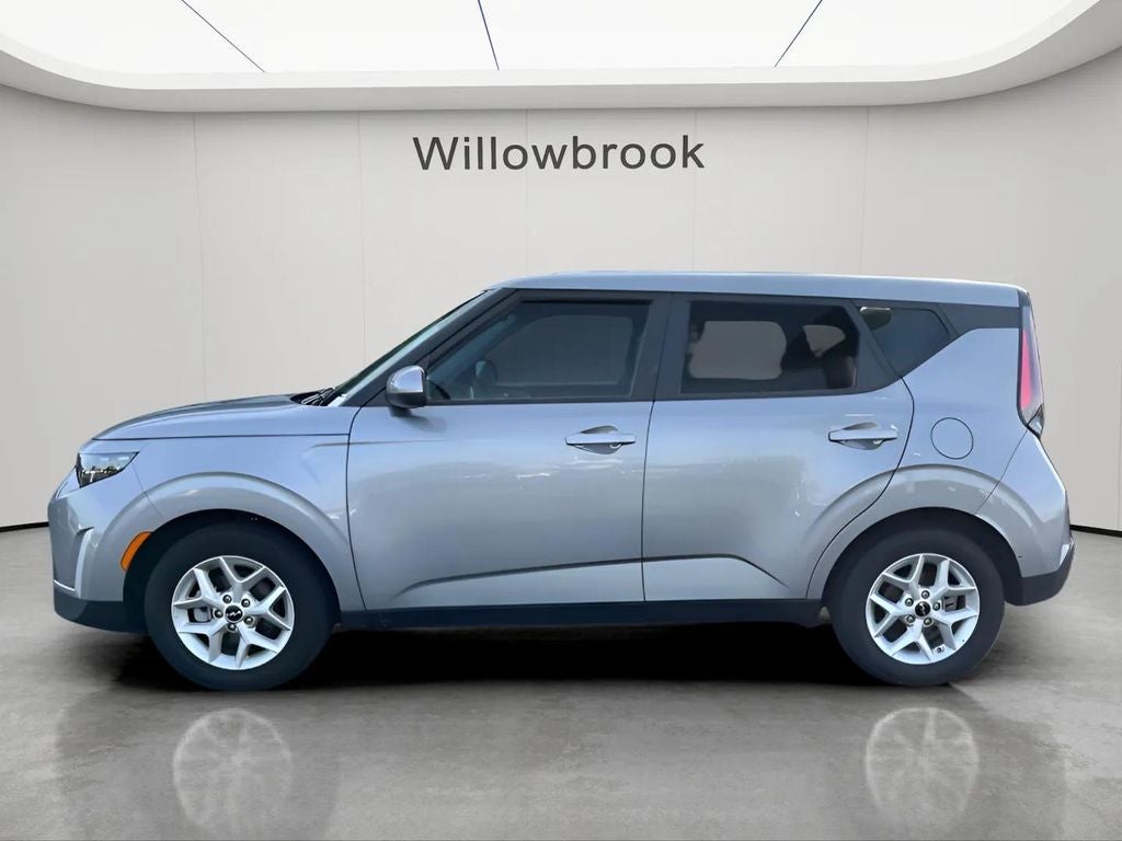 Used 2025 Kia Soul LX with VIN KNDJ23AUXS7961958 for sale in Willowbrook, IL