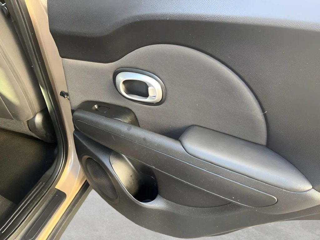 2014 Kia Soul Base