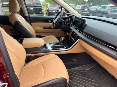 2024 Kia Carnival EX