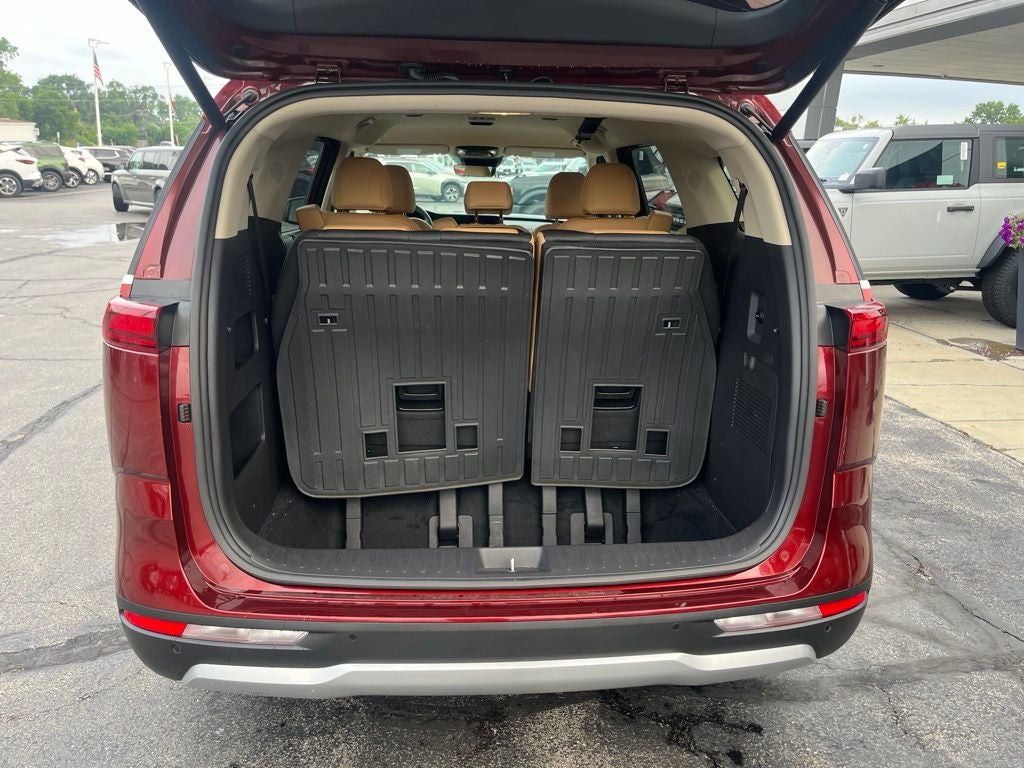 2024 Kia Carnival EX