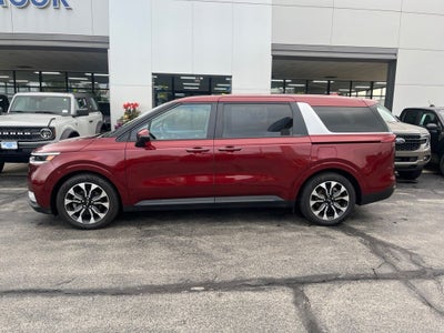 2024 Kia Carnival EX