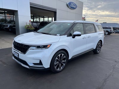 2023 Kia Carnival EX