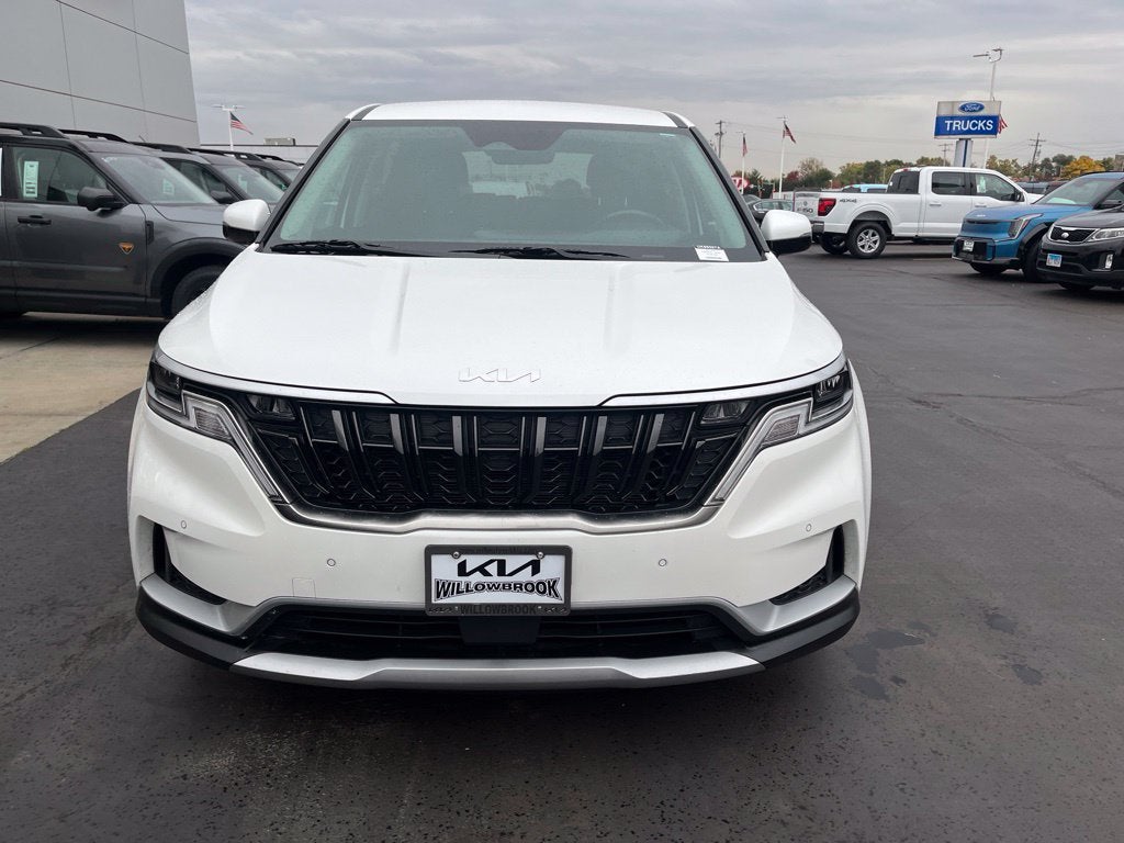 2023 Kia Carnival EX
