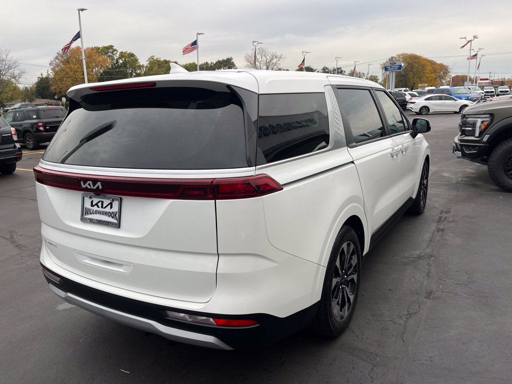 2023 Kia Carnival EX