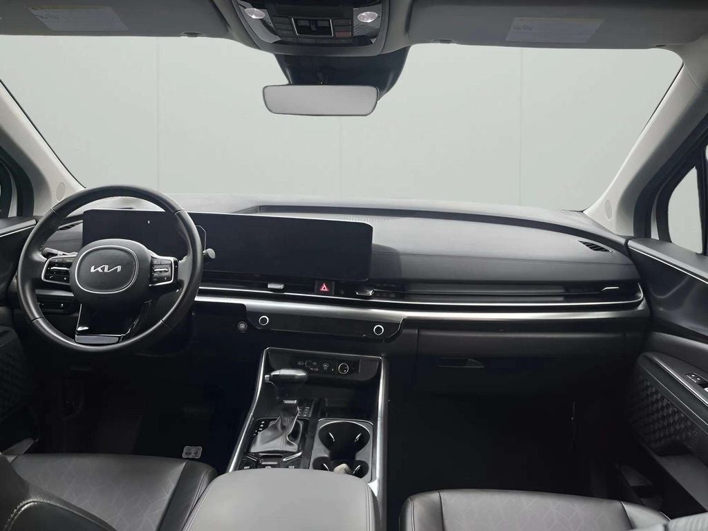 2025 Kia Carnival SX