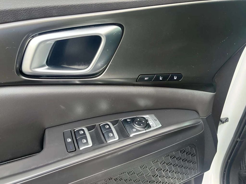 2025 Kia Carnival SX