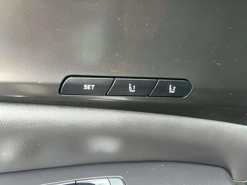 2025 Kia Carnival SX