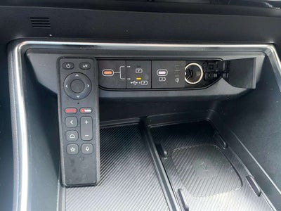 2025 Kia Carnival SX