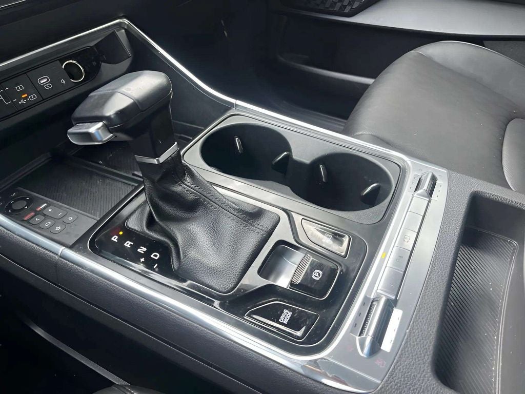 2025 Kia Carnival SX