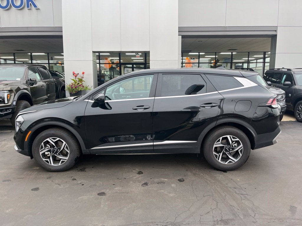 2024 Kia Sportage LX