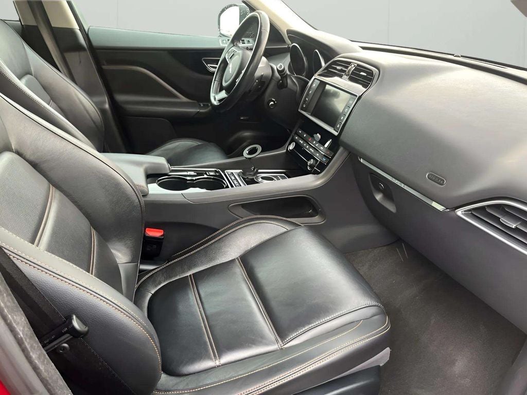 2017 Jaguar F-PACE 35t Prestige