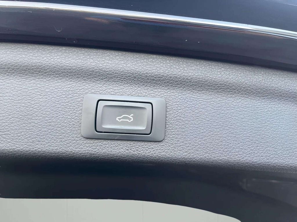 2020 Audi Q3 Premium quattro