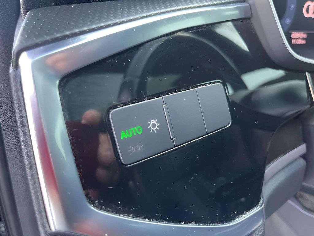 2020 Audi Q3 Premium quattro